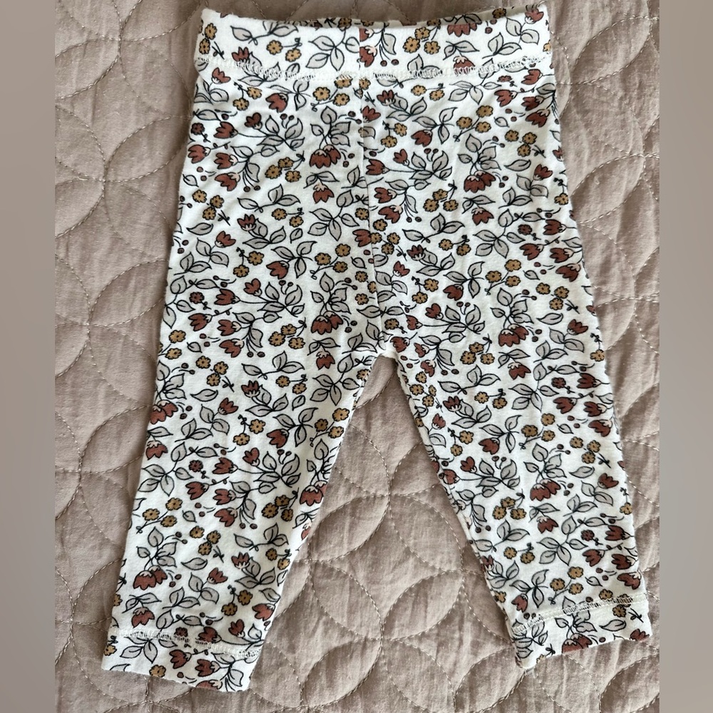 Quincy Mae baby pants 0-3 months